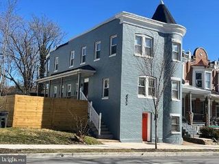 4033 GREENMOUNT AVE, Baltimore, MD 21218