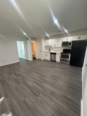 321 E 8th Street 116, Dallas, TX 75203