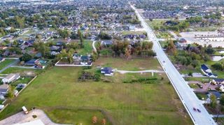 3609 W Prien Lake Road, Lake Charles, LA 70605