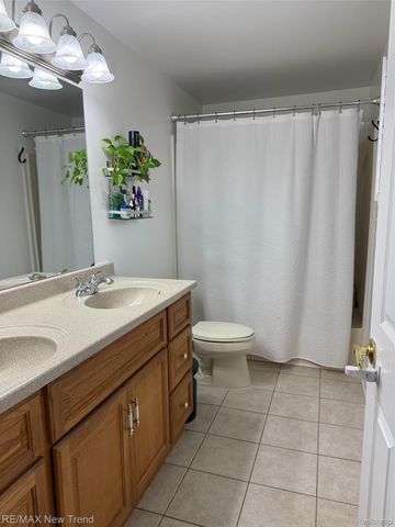 8821 Tavistock Drive, Plymouth Charter Township, MI 48170