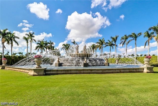 10000 Isola WAY, Miromar Lakes, FL 33913