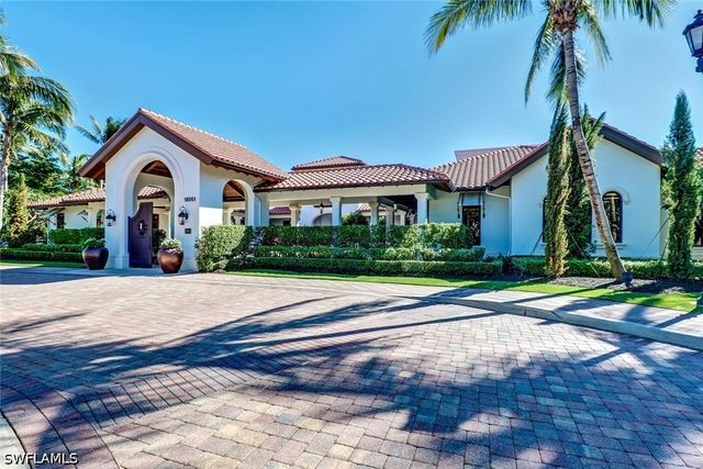 10000 Isola WAY, Miromar Lakes, FL 33913