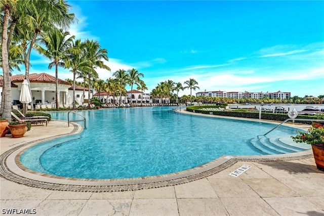 10000 Isola WAY, Miromar Lakes, FL 33913