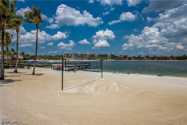 10000 Isola WAY, Miromar Lakes, FL 33913