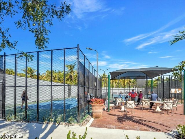 10000 Isola WAY, Miromar Lakes, FL 33913