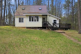 101 Canterbury Shore Drive, Canterbury, NH 03224