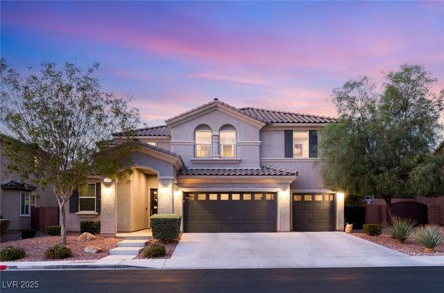 338 Azar Swan Avenue, Las Vegas, NV 89183