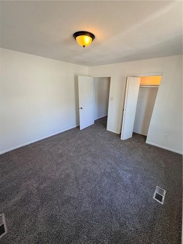 707 W 8th Street, Pittsburg, KS 66762