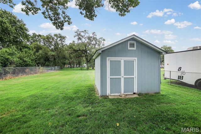 612 6th Street, East Alton, IL 62024