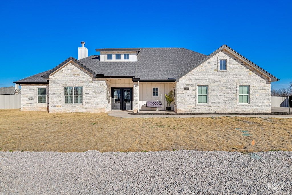 Image 5 of property listing at 3486 Reindeer Run, San Angelo, TX 76901