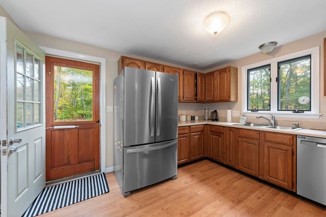 2 Serenity Lane, Meredith, NH 03253