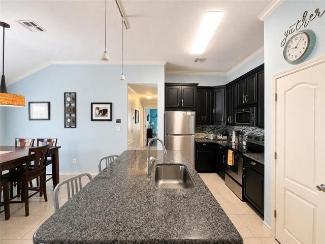 15209 S Padre Island Dr 106, Corpus Christi, TX 78418