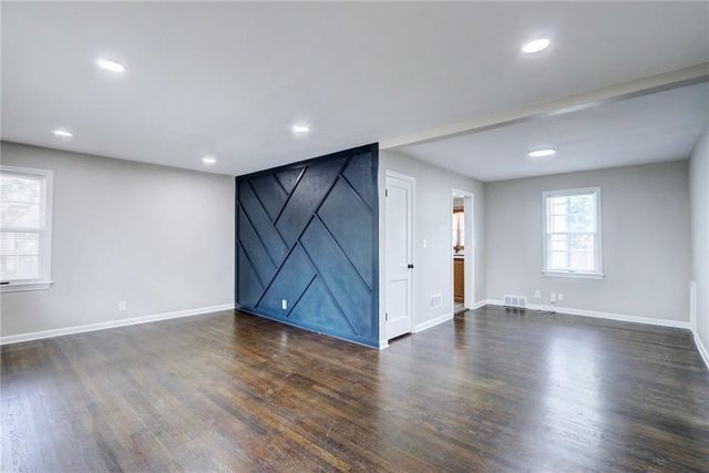 5520 Blue Ridge Boulevard, Raytown, MO 64133