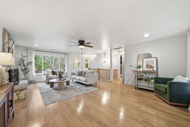 12880 Tabeau Ct, Pine Grove, CA 95665