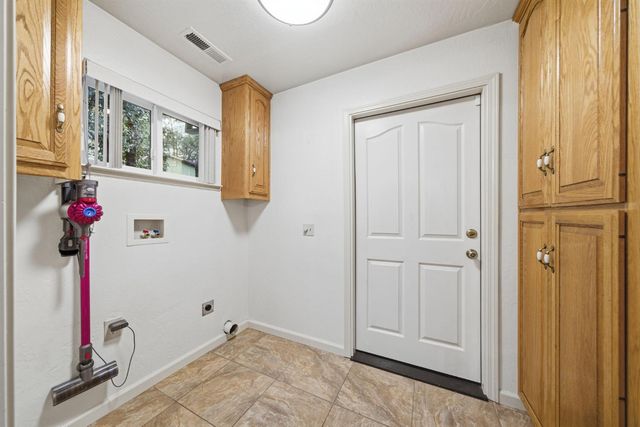 12880 Tabeau Ct, Pine Grove, CA 95665