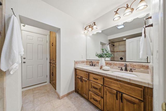 12880 Tabeau Ct, Pine Grove, CA 95665