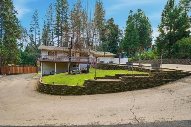 12880 Tabeau Ct, Pine Grove, CA 95665