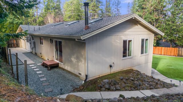 12880 Tabeau Ct, Pine Grove, CA 95665