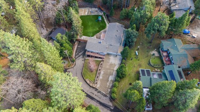 12880 Tabeau Ct, Pine Grove, CA 95665