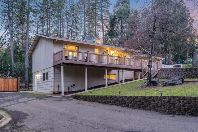 12880 Tabeau Ct, Pine Grove, CA 95665