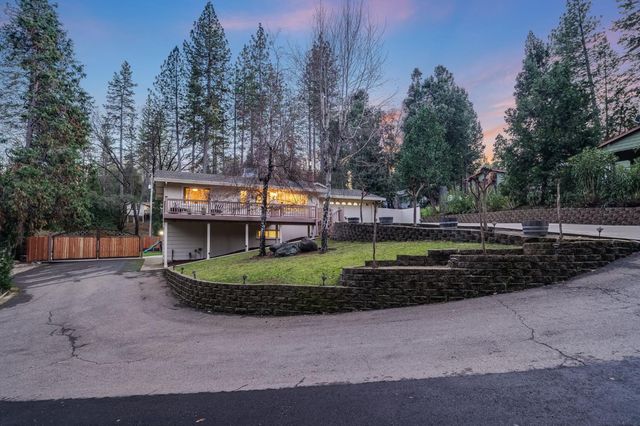 12880 Tabeau Ct, Pine Grove, CA 95665