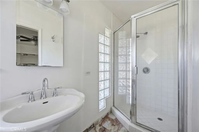 16036 Septo, North Hills, CA 91343