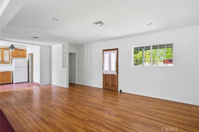 16036 Septo, North Hills, CA 91343