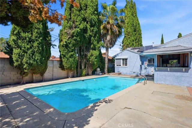 16036 Septo, North Hills, CA 91343