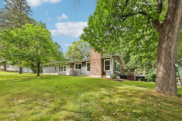 101 Potowatomi DRIVE, Edgerton, WI 53534