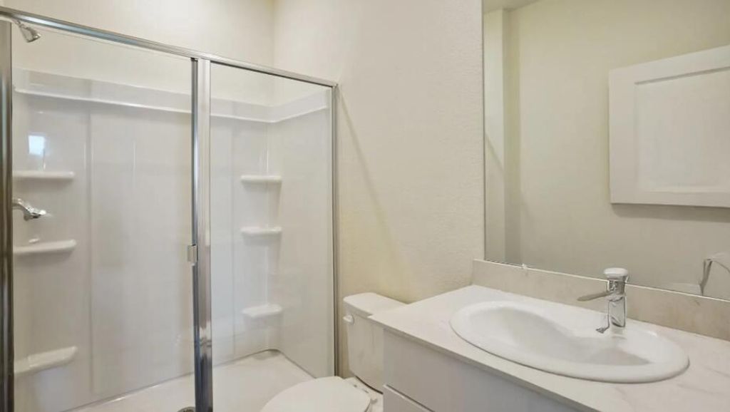 Image 7 of property listing at 5317 Cottage Landing Drive, Summerville, SC 29485