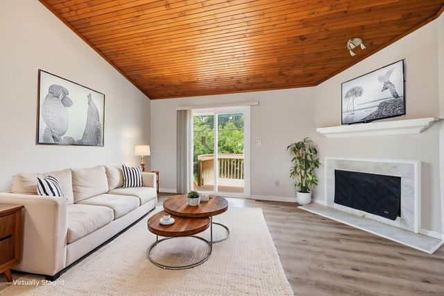 3629 Squires Woods Way, Lexington, KY 40515