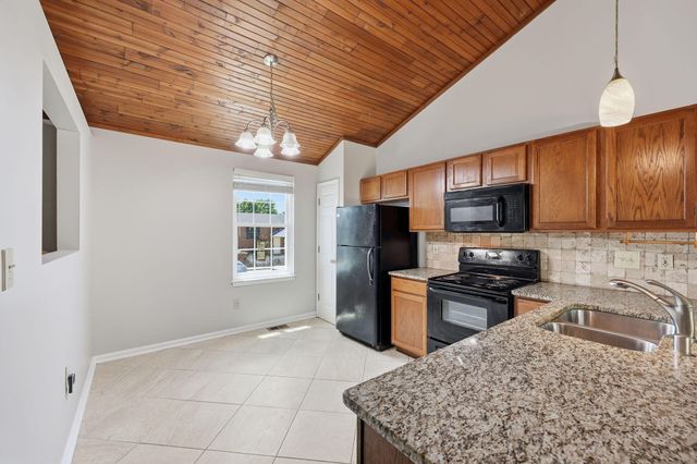 3629 Squires Woods Way, Lexington, KY 40515
