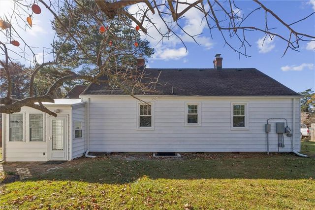 2320 Battery Park RD, Chesapeake, VA 23323