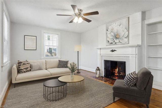 2320 Battery Park RD, Chesapeake, VA 23323