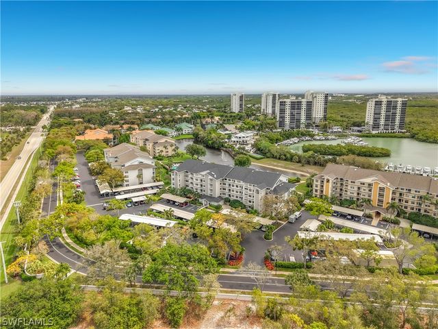 340 Horse Creek DR 208, Naples, FL 34110