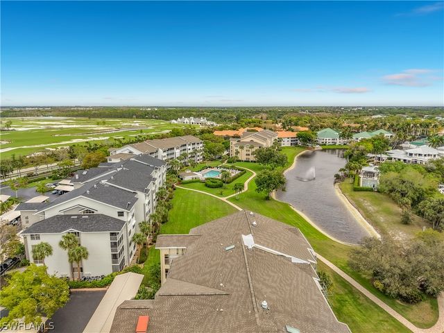 340 Horse Creek DR 208, Naples, FL 34110