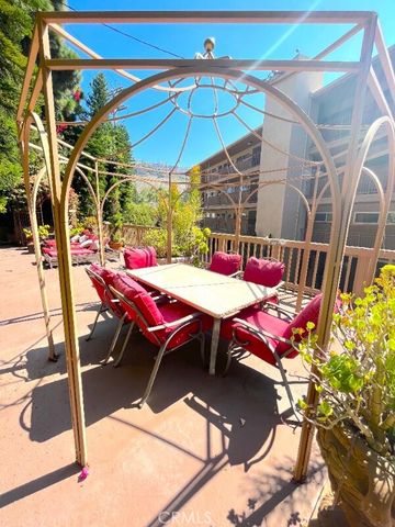 100 Cliff Drive 12, Laguna Beach, CA 92651