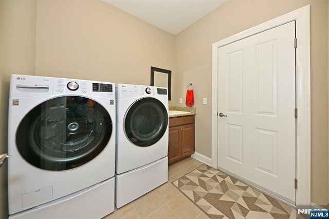 207 Ell Road, Hillsdale, NJ 07642