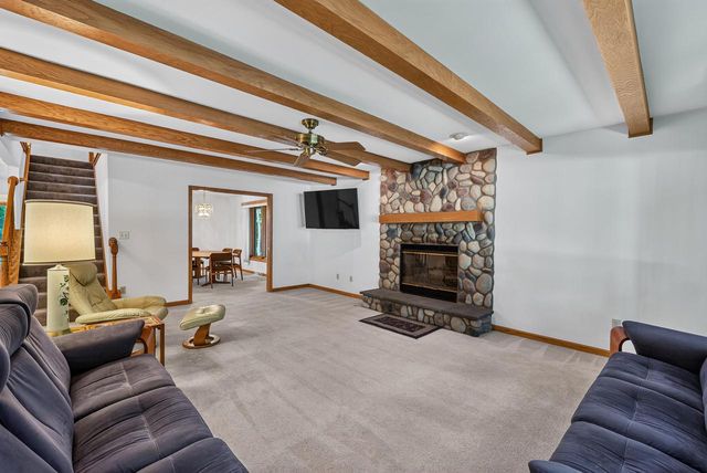 S70W16663 Hedgewood DRIVE, Muskego, WI 53150