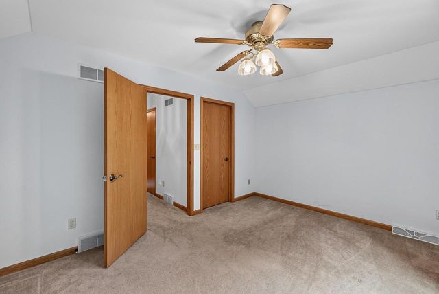 S70W16663 Hedgewood DRIVE, Muskego, WI 53150