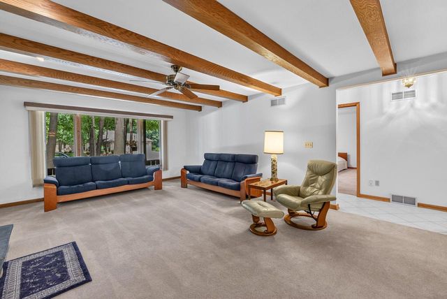 S70W16663 Hedgewood DRIVE, Muskego, WI 53150