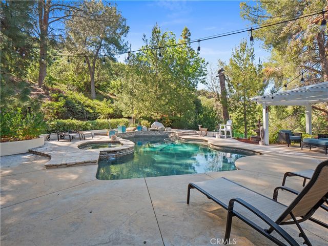 27323 Eaglehelm Drive, Canyon Country, CA 91387
