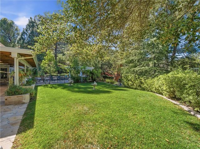 27323 Eaglehelm Drive, Canyon Country, CA 91387