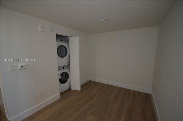 16385 Biscayne Blvd 518, North Miami Beach, FL 33160