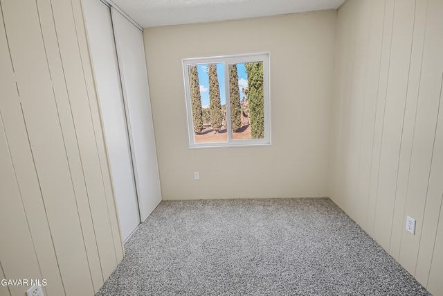 5891 Casper Avenue, Mojave, CA 93501