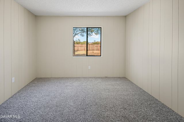 5891 Casper Avenue, Mojave, CA 93501