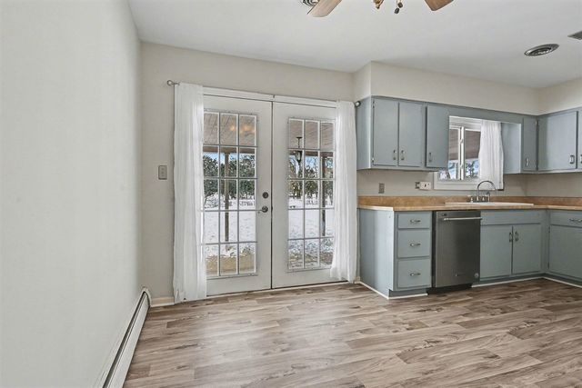 35908 Riverview Drive, Paw Paw, MI 49079