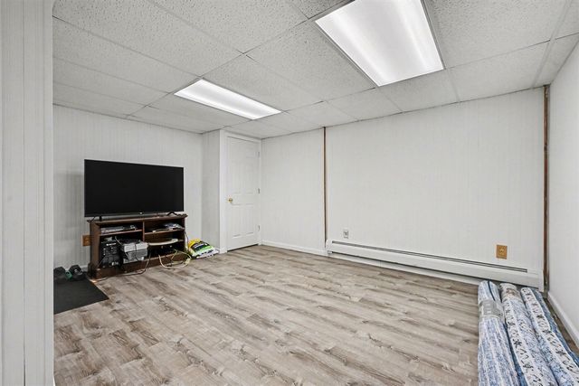 35908 Riverview Drive, Paw Paw, MI 49079