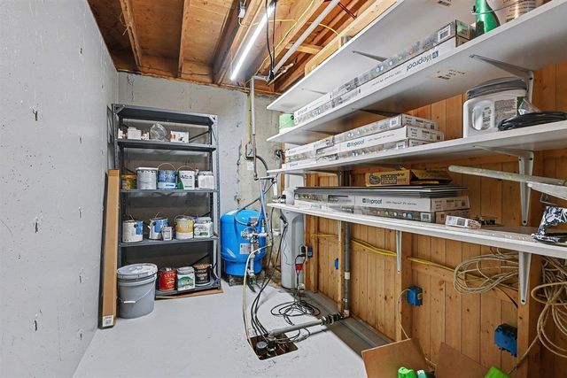 35908 Riverview Drive, Paw Paw, MI 49079