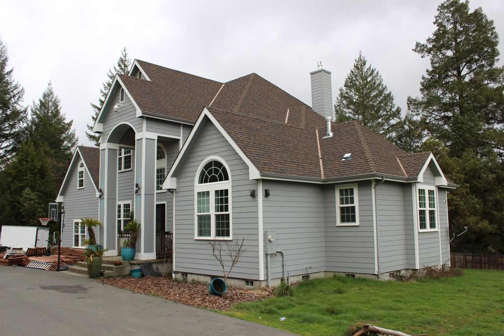 575 Connick Creek Road, Garberville, CA 95542